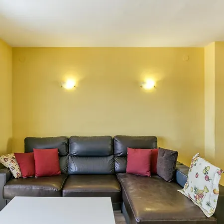 Apartment Escala Riells *