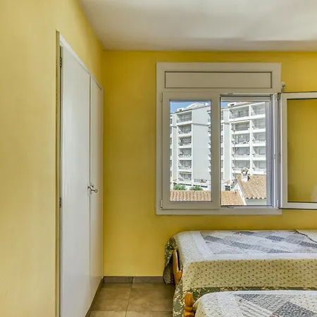Apartment Escala Riells